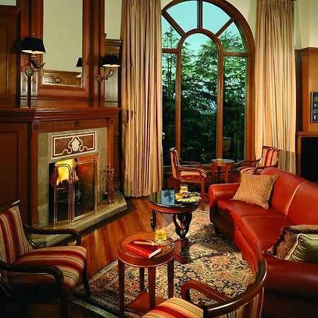 Wildflower Hall, An Oberoi Resort, Шимла Интерьер фото